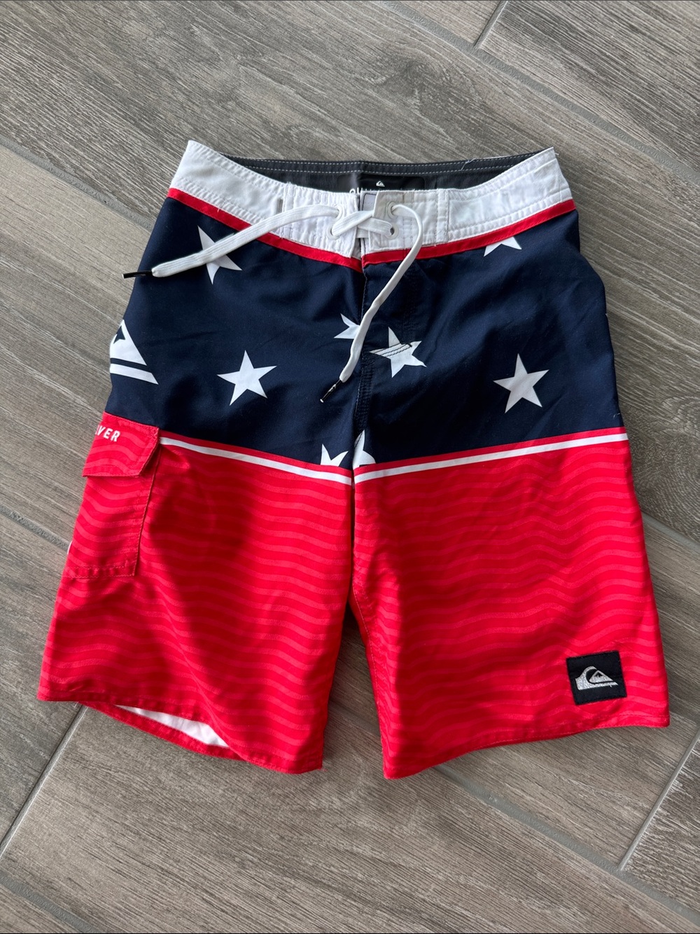 Quiksilver Navy & Red Star Panel Boardshorts size 22